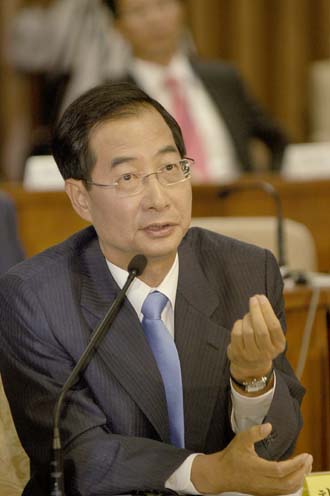 미국산 쇠고기 수입협상 청문회의 한덕수 전 총리